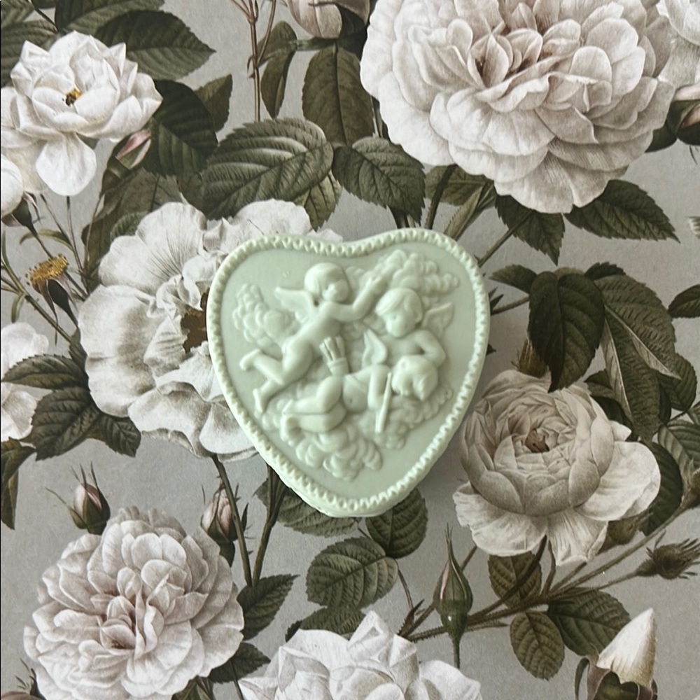 Lladro Heart-Shaped Cherub Trinket Box in Pale Green